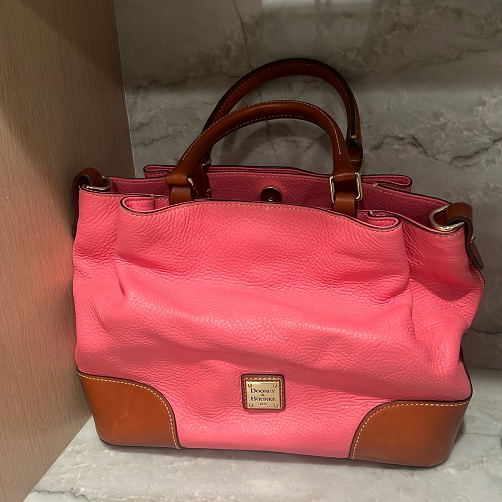 Dooney & Bourke Purse RARE Brenna bag in Bubblegum